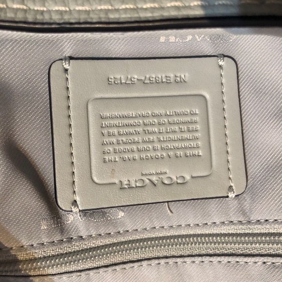 COPY - Coach Edie 31 Pebble Leather Shoulder Bag - Picture 2 of 2